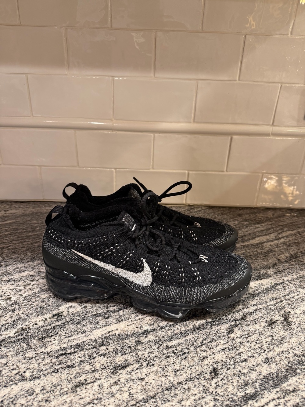 Mens Nike Air VaporMax Flyknit Oreo DV1678-001 Size 7.5/Women’s 9